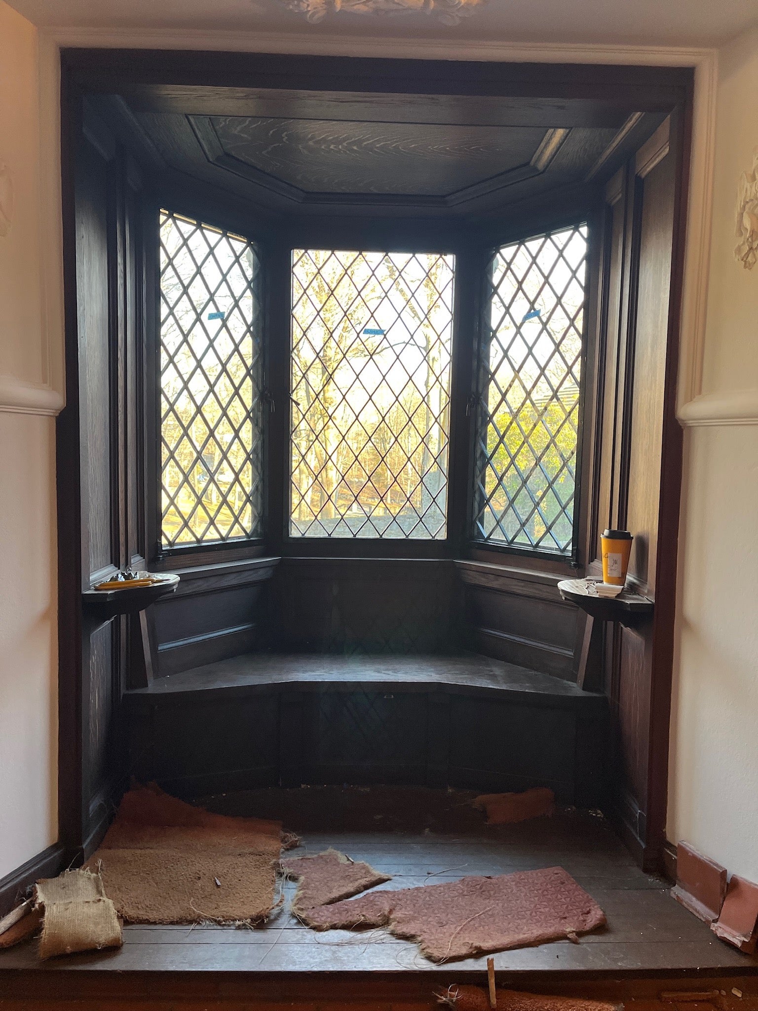 Bay Window Usonian 1908 (3 sides) W2826aZLGgc | Hudson Valley House Parts
