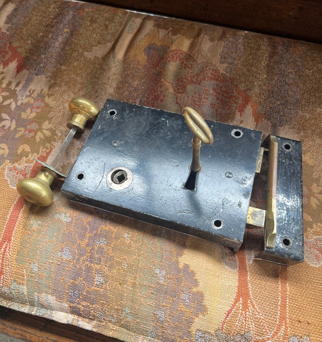 希少 Restoration Hardware オットマン 飾脚 ヴィンテージ調 希少 Restoration Hardware オットマン 飾脚 ヴィンテージ調 希少