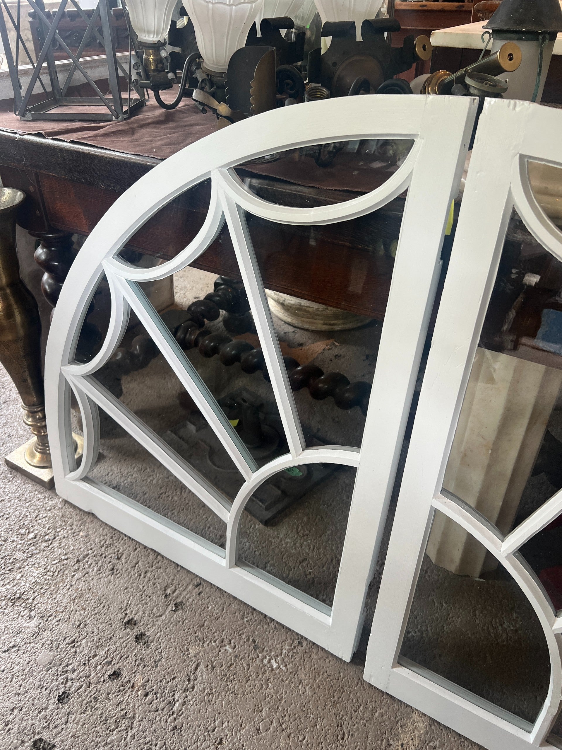ウィンページ Fully Restored, Quarter Round Windows - Pair | Hudson Valley House