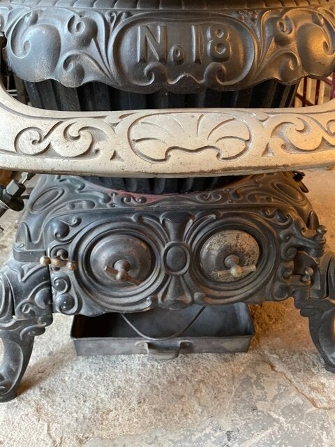 Ventiduct Windsor No. 18 Parlor Cylinder Cast Iron Stove - Architectural  Salvage - Hudson Valley House Parts