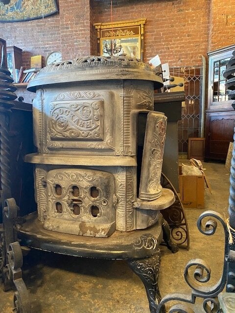 Ventiduct Windsor No. 18 Parlor Cylinder Cast Iron Stove - Architectural  Salvage - Hudson Valley House Parts